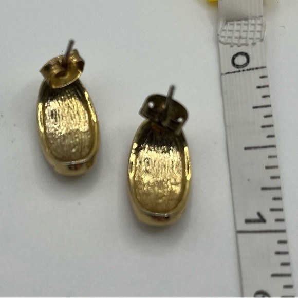 Vintage Gold Tone Geometric Enamel Stud Earrings - Picture 3 of 3